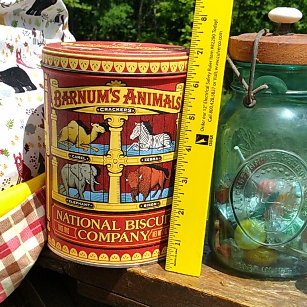 Vintage Barnum Bailey Tin VNUC - Picture 4 of 16